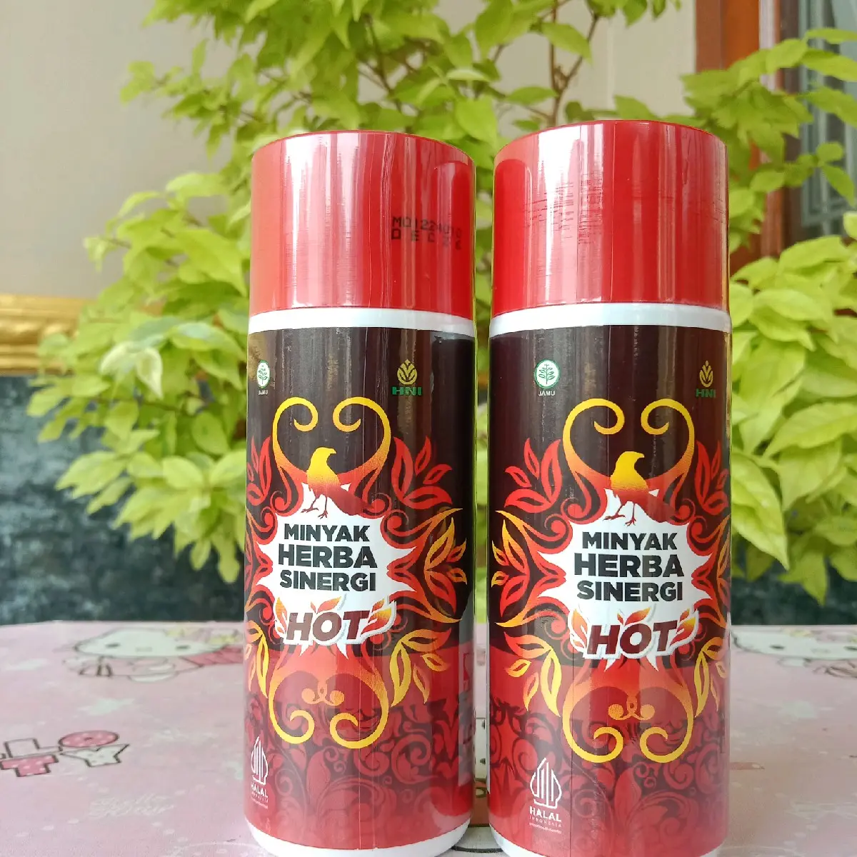 MINYAK HERBA SINERGI HOT  ** KHASIAT ** Sebagai minyak gosok maupun minyak urut