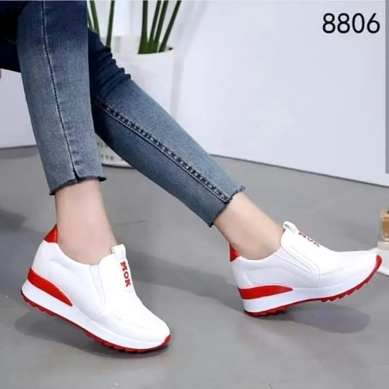 SEPATU WANITA TERBARUSLIP ON MOK 1