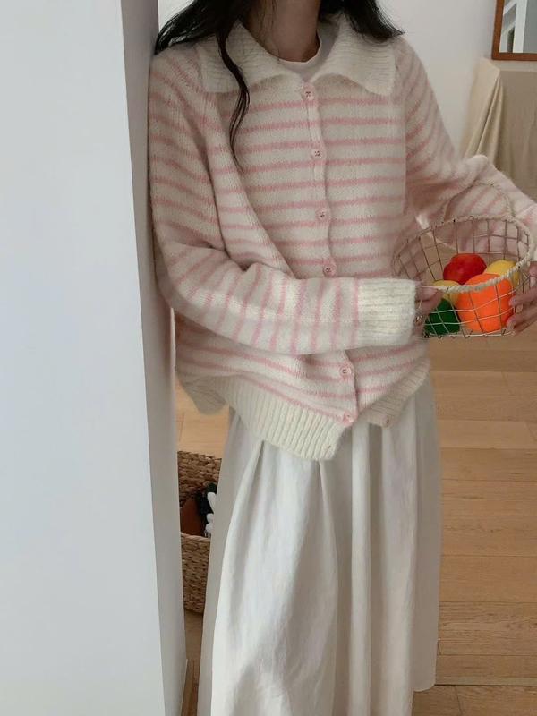    Hàng QC Loại 1  Áo Khoác Cardigan Kẻ Ngang Nhỏ Len Gân Cổ Bẻ Full Kẻ Áo Form Dáng Suông Thiết Kế Thoải Mái Khi Mặc Cho Chị Em Cam Closet Nữ áo cardigan 