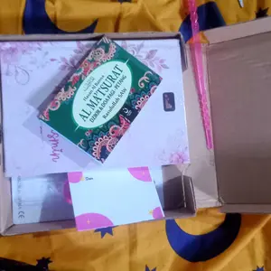 Hampers Gift Box Kado AL Qur'an A6 Dan Tasbih Digital Muslim/muslimah murah ukuran 14x10