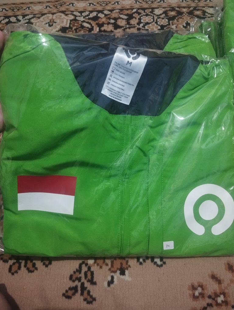 Jaket Ojol GOJEK (M) GARUDA waterproof Taslan Original DSU bisa vermuk dan cocok untuk berkendara sehari hari#gojek #ojol #ojekonline