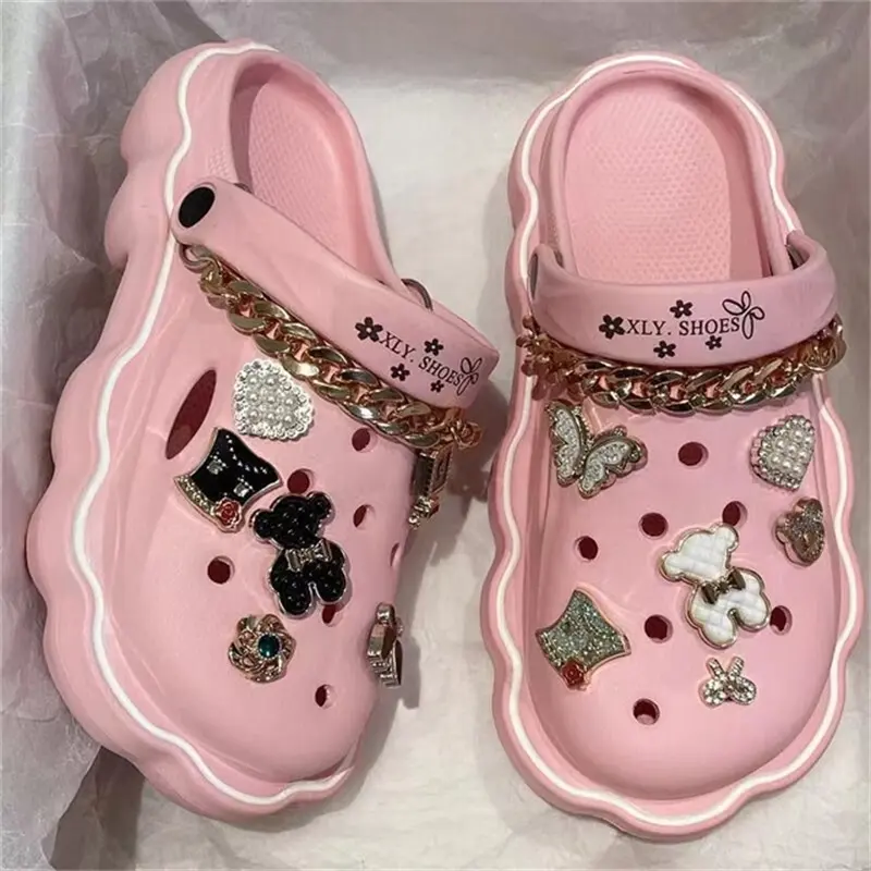 2023 Flat Garden Shoes DIY Women's Summer Outdoor Beach Shoes Big Toe Holey Shoes for Women Men Croc Sandals Wrapped Slippers