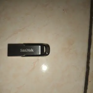 SANDISK Ultra Flair USB 3.0 150MB/s Flashdisk CZ73 16GB/32GB/64GB/128GB/256GB/512GB/1TB