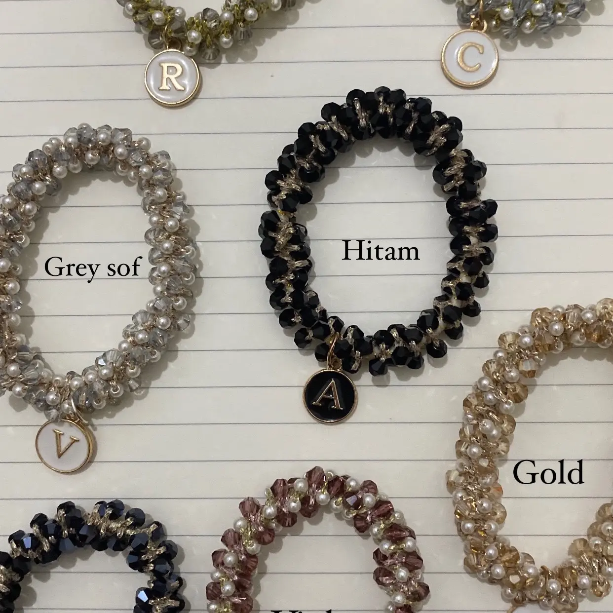 Gelang aksen kristal bisa request inisial Huruf