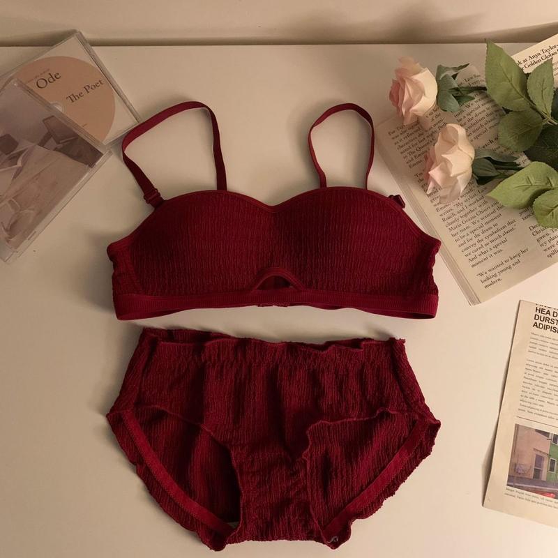 Product Introduction of Year of Birth Dragon Lucky Underwear for Women Push up Push up Anti-Sag Wireless Red Wedding Bra Set 03 19