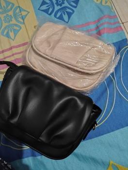 Product Review of [Beli Lokal] Deliwafa -Selempang Wanita Slingbag Premium Tas Canira from O**🐬 0
