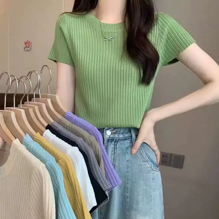 B062-Carla Knit Top Crop Top