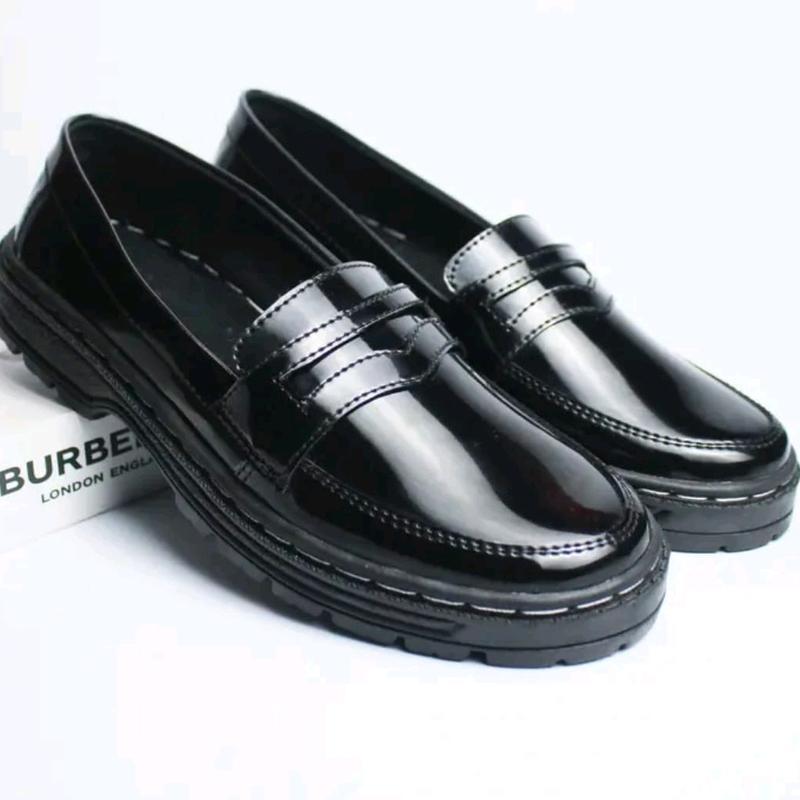 Docmart Kulit Sintetis Pantovel Pria Slip On Sudah Jahitan Sol Anti Jebol Shoes Pantofel Kerja Hitam Flat Kasual Karet 4
