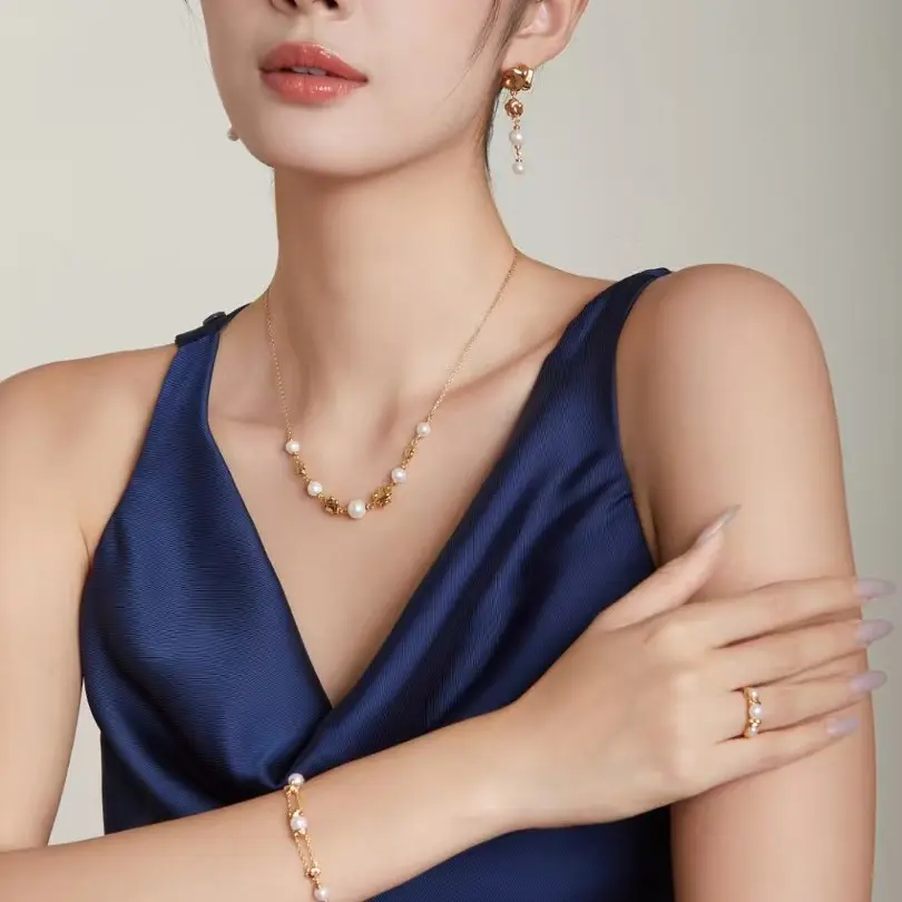 A 4-piece jewelry gift set for ladies.S925 sterling silver with gold-plated and pearl collection.Includes ring,necklace,bracelet,earrings.Elegant and light-luxury,suitable for parties and festivals.