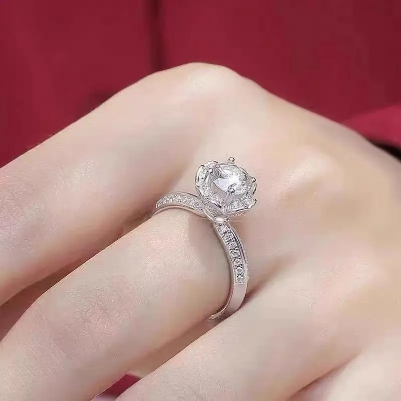 Cincin Berlian Bayi Cantik Kami - Kemas Sempurna untuk Menambah Koleksi Perhiasan Anda