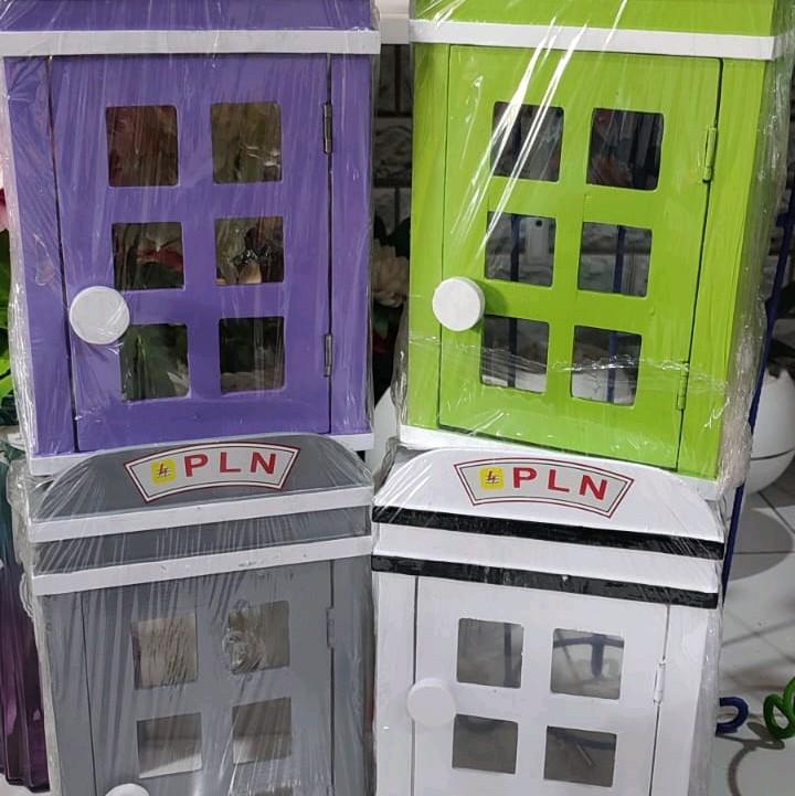Tempat Token PLN dengan Bahan Kayu yang Kuat 3