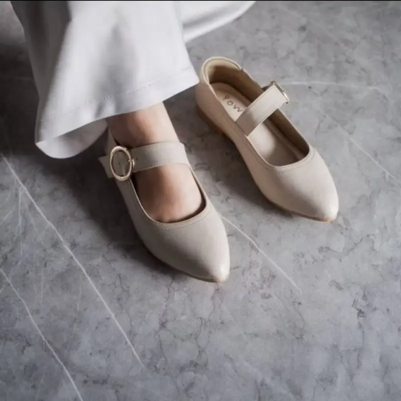 Sepatu Kerja Flatshoes Wanita Warna Cream - Sepatu Feminim - Flatshoes 0