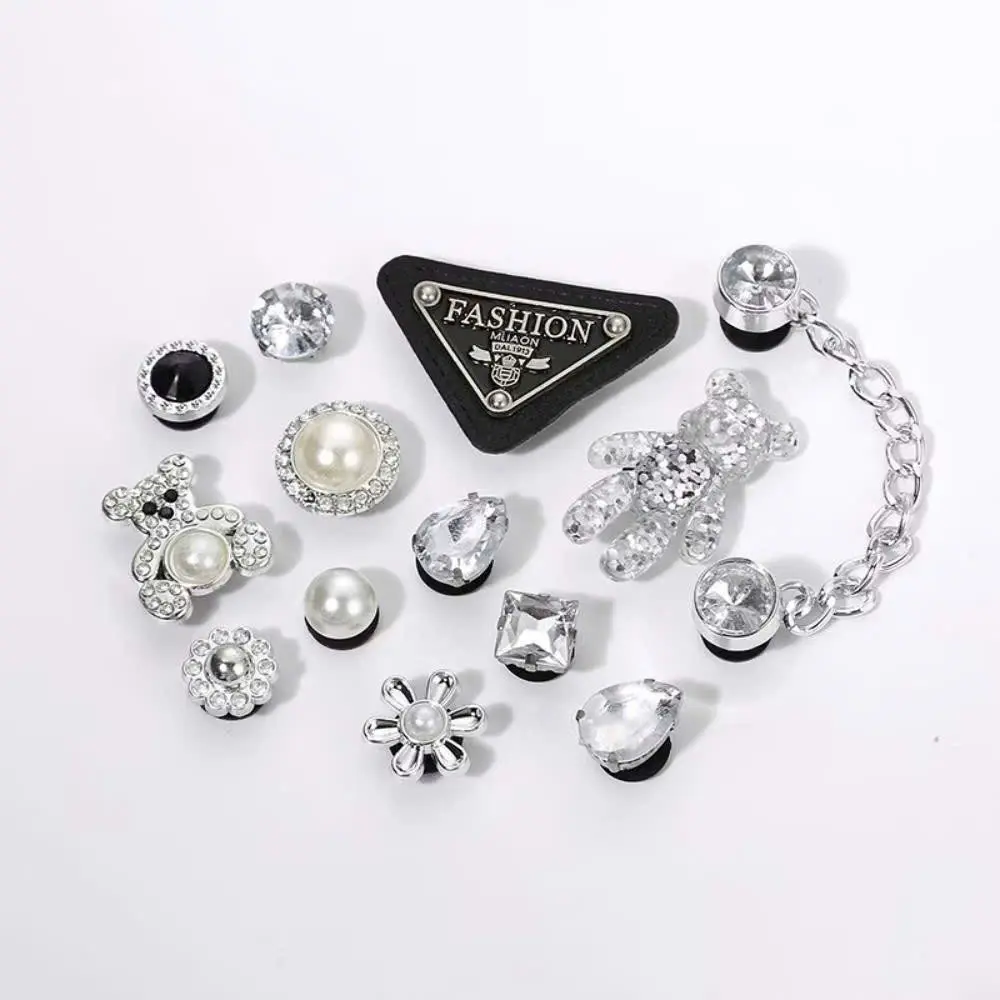 Charm Gắn Dép Cross Siêu Xinh Có Nút Cài Phụ Kiện
