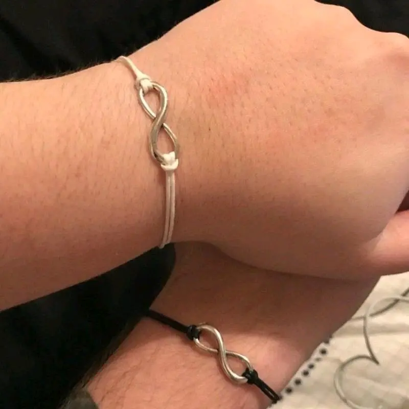 (isi2) Gelang Couple Infinity bracelet Premium - Gelang Pasangan Terbaru Model Simbol Cinta Abadi - Gelang Couple Pria Wanita Stainless Steel Anti Karat - Hadiah Romantis Pacar, Suami, Istri - Gelang  Tali  Hitam Elegan Aksesoris Trendy 8