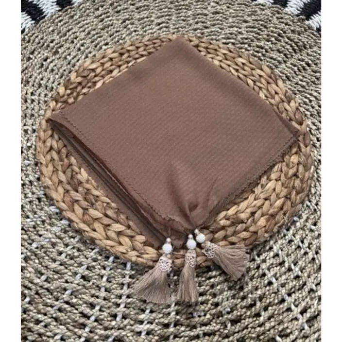 Hijab Segiempat Polos Jambul Tassel Bahan Waflle Rubicorn Lasercut 4