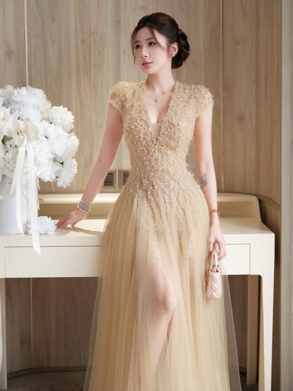 Đầm thiết kế ren cổ tim lông Nude K659 sang chảnh phù hợp đi chơi đi tiêc cho phái đẹp