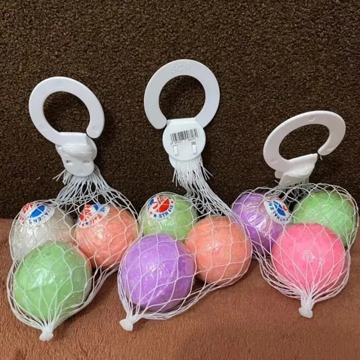 Kamper Toilet Gantung isi 3 / Kamper Bola Jaring Warna Warni 1