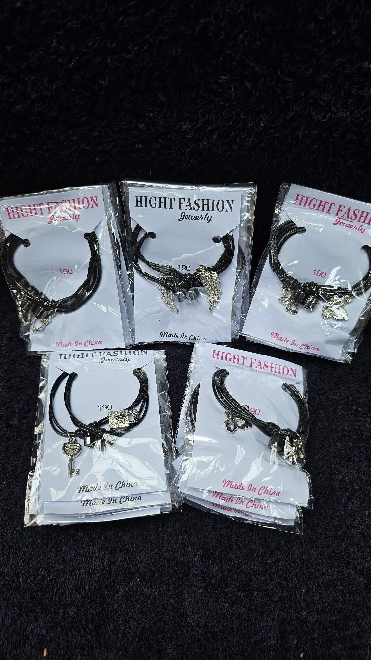 Product Introduction of Gelang Couple Magnet Liontin Bervariatif harga untuk 6 pasang /12pcs (1Lusin) 11
