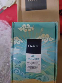 Product Review of Scarlett Whitening Extrait De Parfum 30ml from I**Z 1