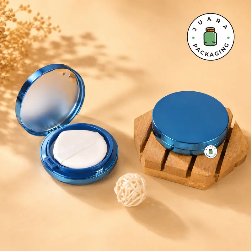 Wadah Cushion 11ml – Kemasan Cushion Warna Biru Glossy Elegan dengan Sponge Puff Untuk Bedak Cushion Cair atau Padat Refill Kosong Ukuran Mini 11 ml Cocok Untuk Travel dan Sample Kosmetik