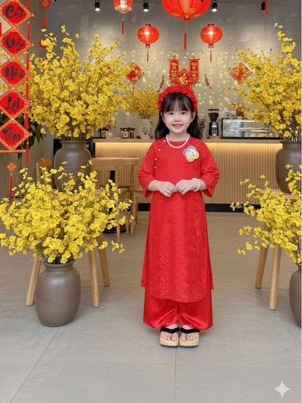   MẪU MỚI 2026 KÈM CÀI + CHUỖI NGỌC  Set bộ Áo Dài Gấm Uyển Ân Đính NGọc Trai Cao Cấp Kèm Cài Tóc cho bé 10-45kg 