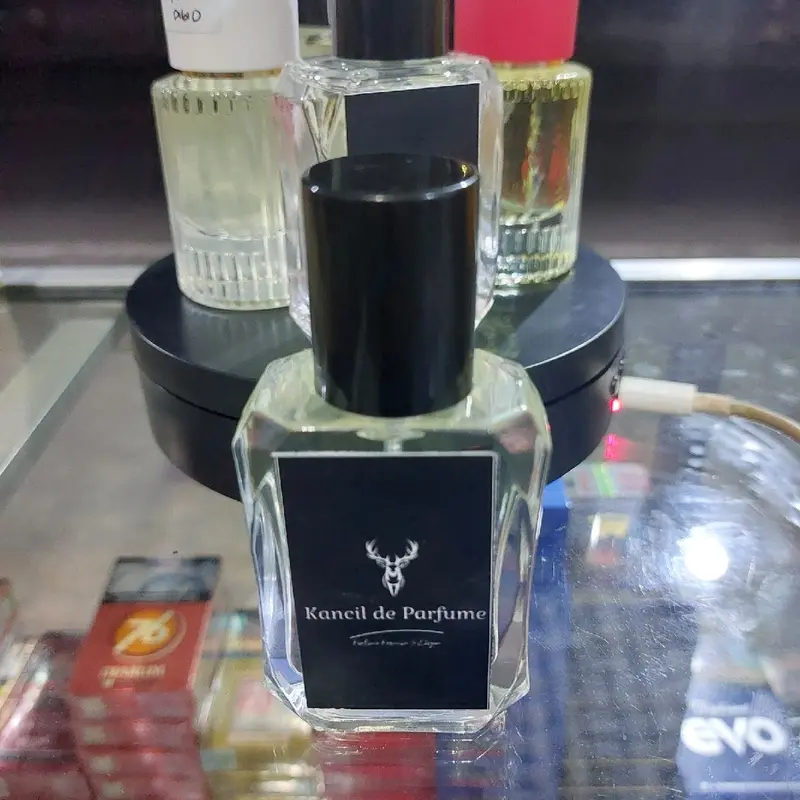 Beli 2 Gratis 2 Parfum Premium dan Elegan untuk Pria dan Wanita - Wangi 2