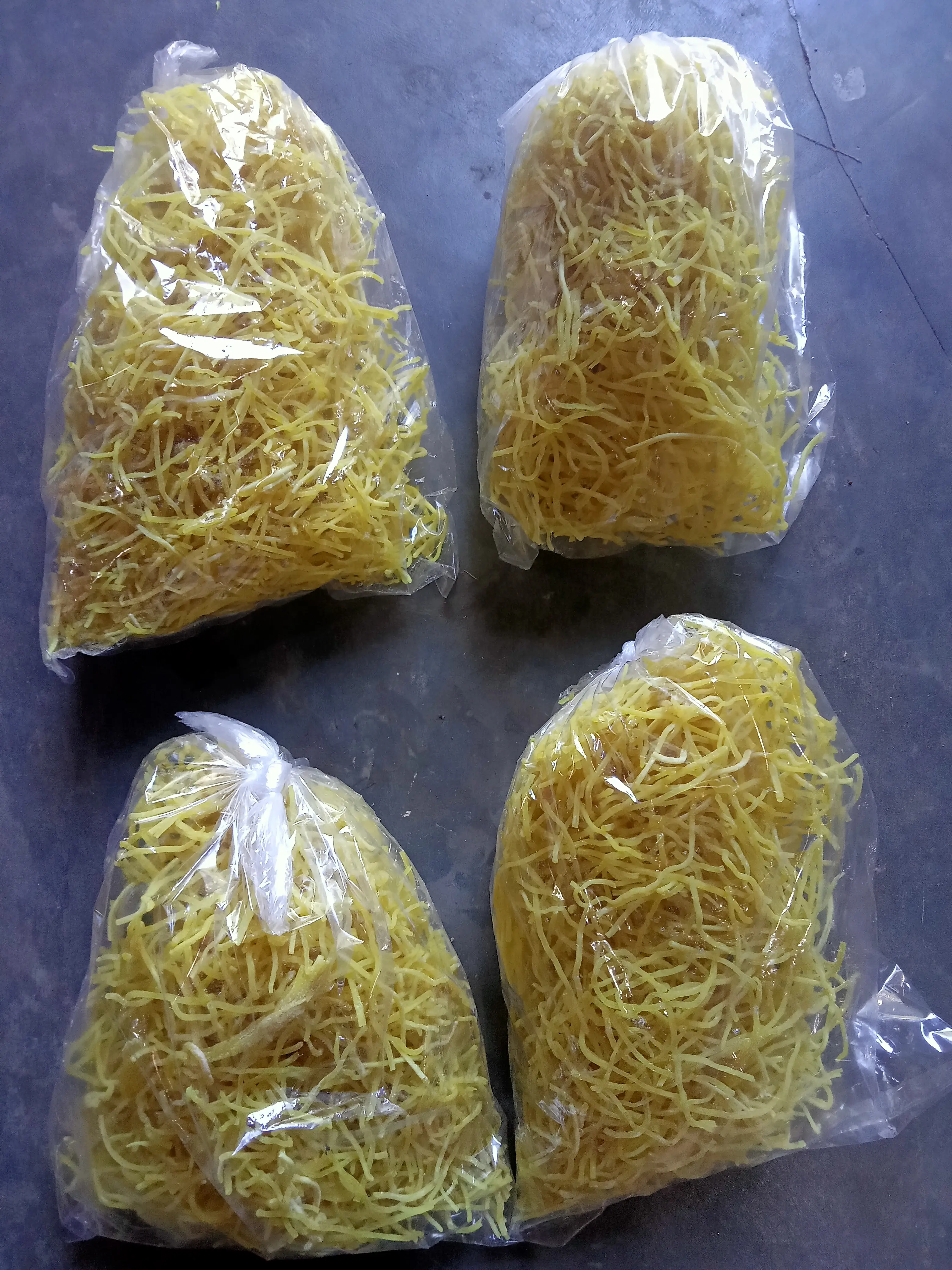 Paket Hemat Mie Konyol 4 bungkus ( 1kg )