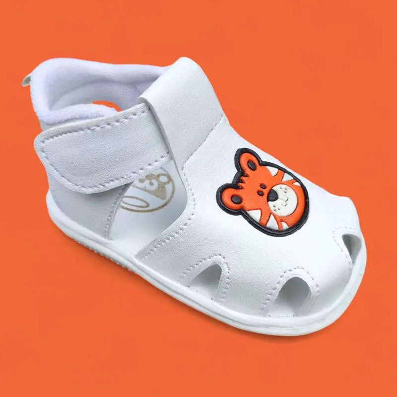 Sandal Anak Bunyi Usia 1 sampai 3 tahun Bebek Lucu trendy fashion kaki anak perempuan dan laki-laki Anak-Anak Karet Motif Sepatu 7