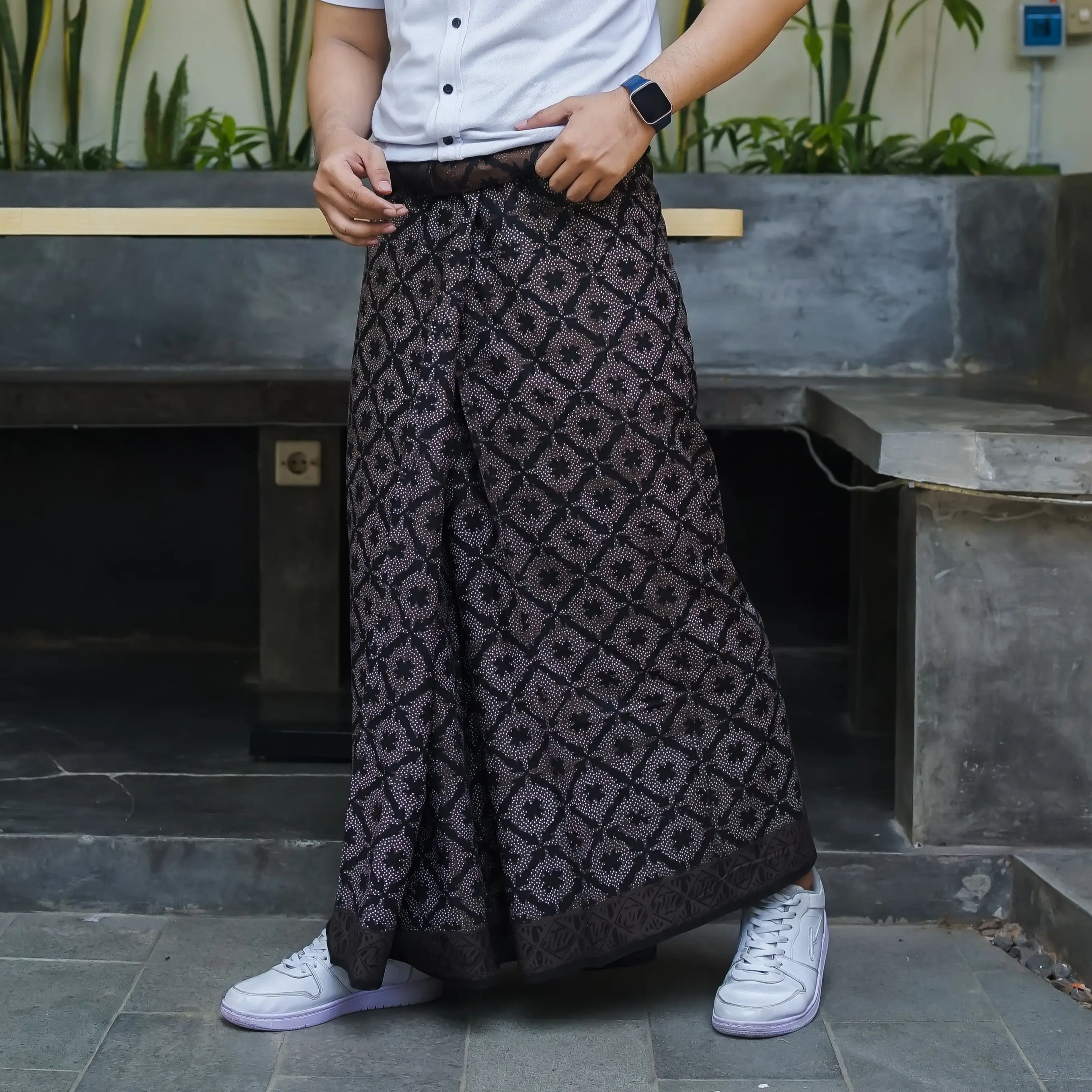 Ashima Babarpindho series 47 - Sarung Batik Pria Dewasa Cap Ashima Pekalongan Premium Katun Muslim Santri Hitam Nyaman Seragam babar Pindho