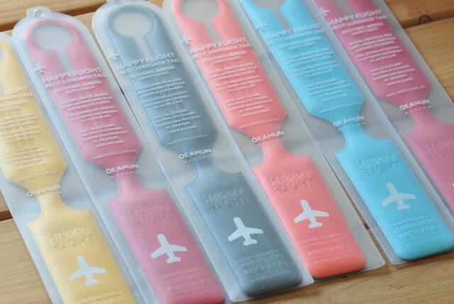 Product Introduction of 1/2pcs PVC Strip Luggage Tag Boarding Pass Portable Checked Pendant Luggage Case Anti-loss Tag Identification Tag Travel Accessory 10