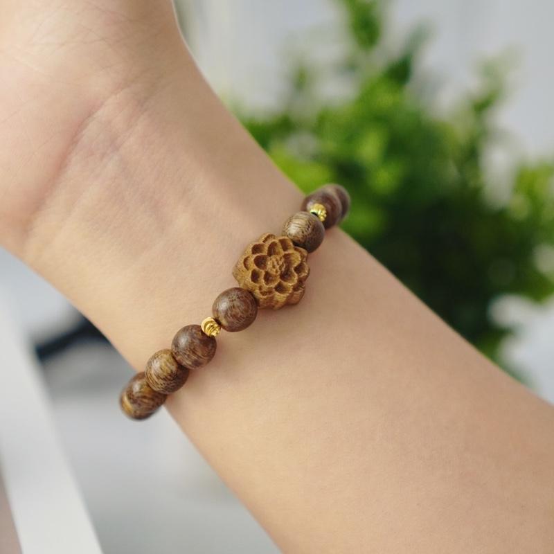 Vòng Tay Trầm Hương Đơn Mix Hoa Sen - Có Mùi Thơm Dịu Nhẹ - Trầm Hương Tốc Vườn - Trầm Hương Nhà Tiến