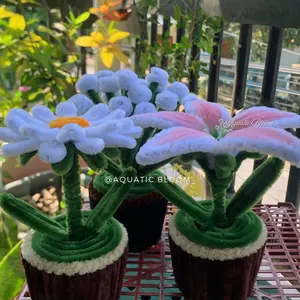 Kerajinan Tangan Bunga Pot dari Kawat Bulu Hiasan Tahan Lama - Pilihan Unik dan Menawan