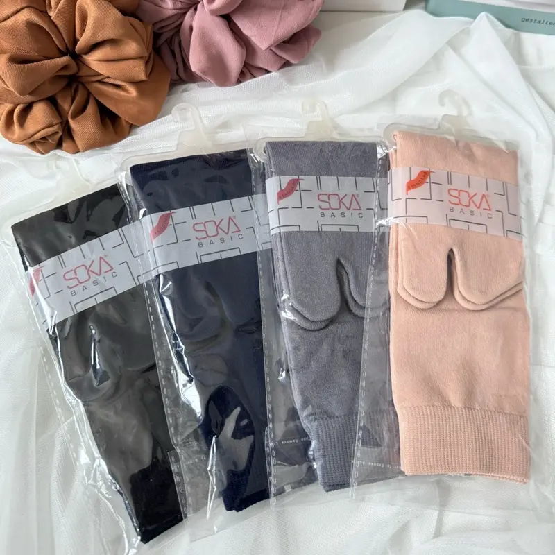 Kaos Kaki Soka Jempol Polos Ukuran L-XL untuk Muslim - Kaos Kaki Soka Polos Panjang Ukuran L XL 0