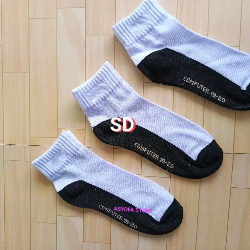 ISI 6 PASANG KAOS KAKI PUTIH TELAPAK HITAM POLOS UKURAN ANAK SD/KAOS KAKI PENDEK COWOK DAN CEWEK UNTUK ANAK SD/KAOS KAKI ANAK SD UKURAN DI ATAS MATA KAKI Fashion 1