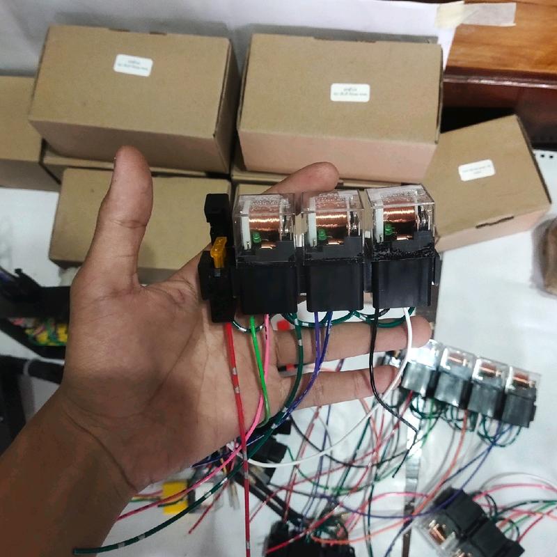 relay set 1-4 chenel untuk lampu tembak d2 laser, daymeker ,lampu tambahan,klakson bisa buat montor/mobil 6