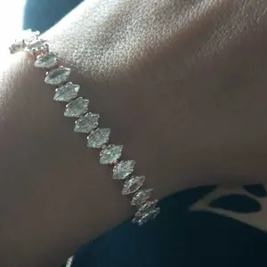 【BUY 1 GET 1】Cincin dan Gelang Zirkon Simpel Warna Emas Mawar Penuh Berlian Geometris Cocok untuk Sehari-hari Pesta Hadiah Pernyataan Cinta CHIC&CO Adjustable Aksesoris anti luntur anti perubahan warna Garansi 1 Tahun gelang tangan 142 SL11