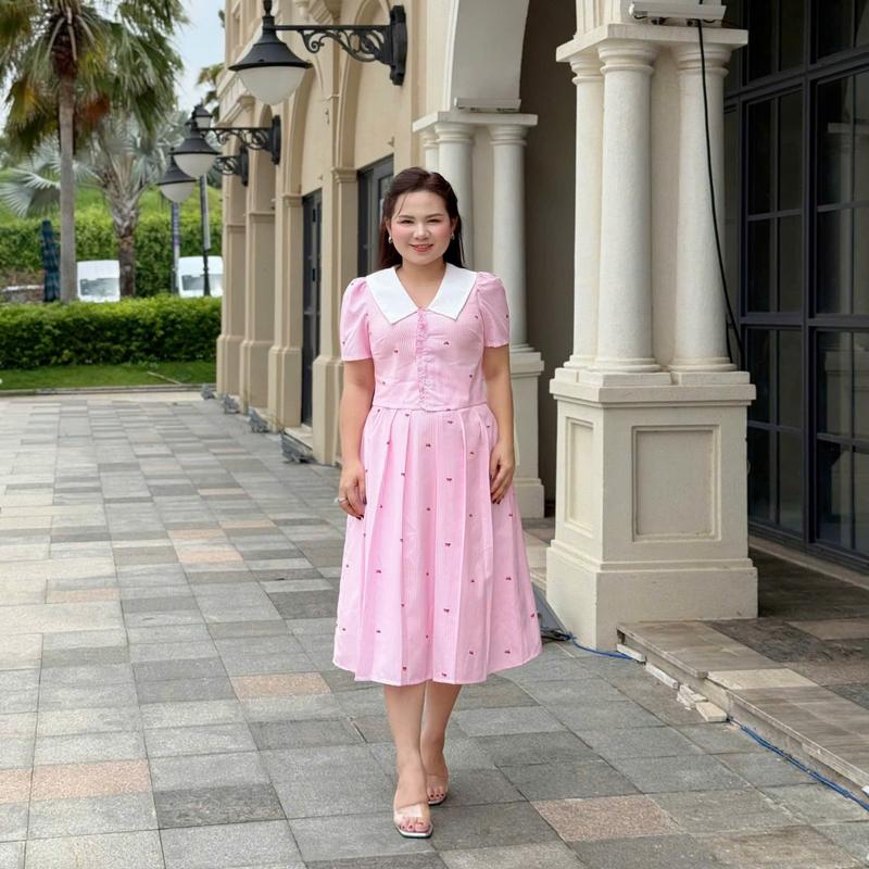 SET NƠ CỔ NHỌN ÁO KIỂU KÈM CHÂN VÁY DÀI LƯNG CAO CHE KHUYẾT ĐIỂM 55-90KG