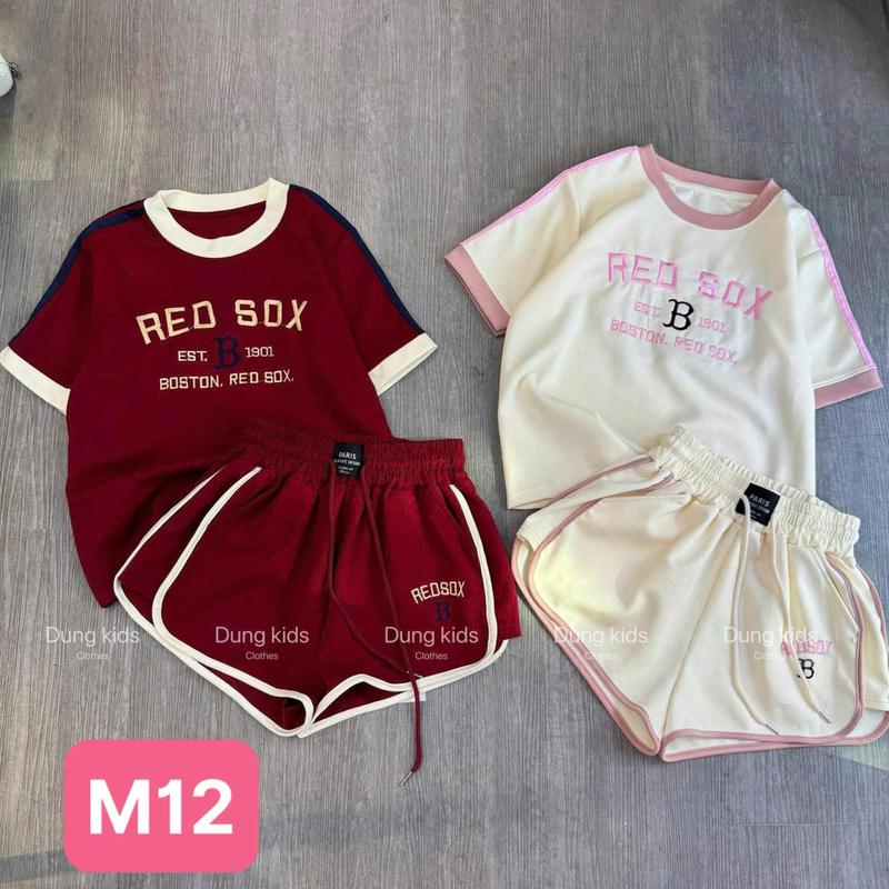 [8-35Kg]-Dung Kids 05 - M12 Set Bộ Thể Thao Thêu chữ , Áo Tay Viền sọc, Quần short viền năng Động cho bé gái