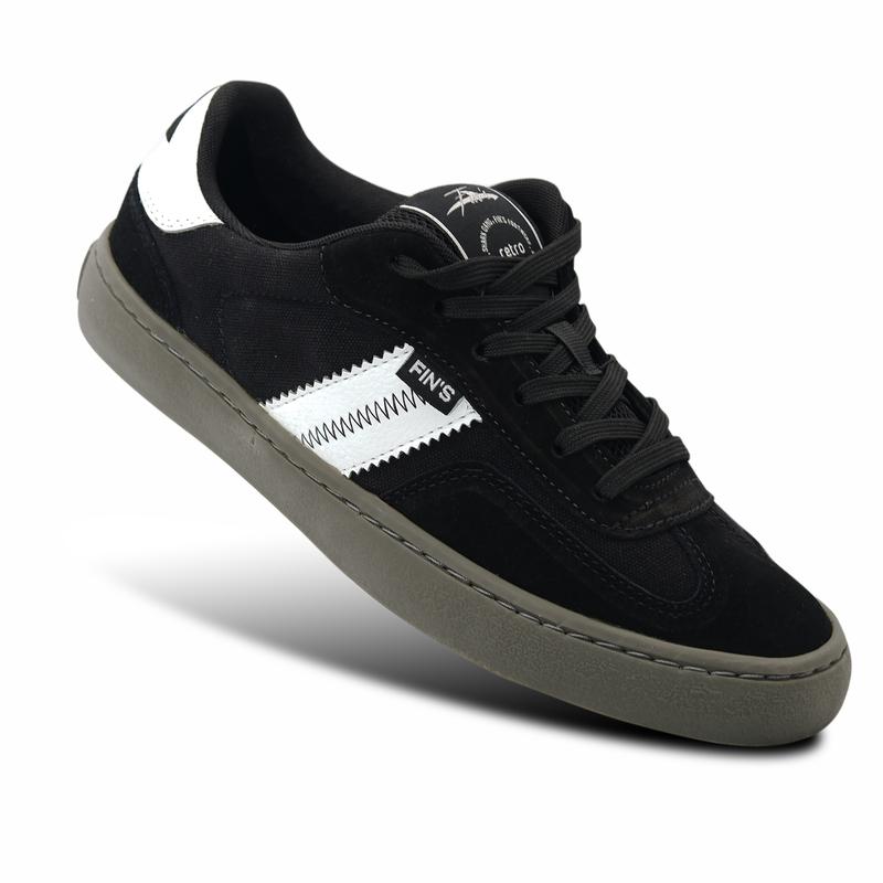 FINS Retro Black Gum Sepatu Sneakers Pria Wanita Unisex Casual Original 37