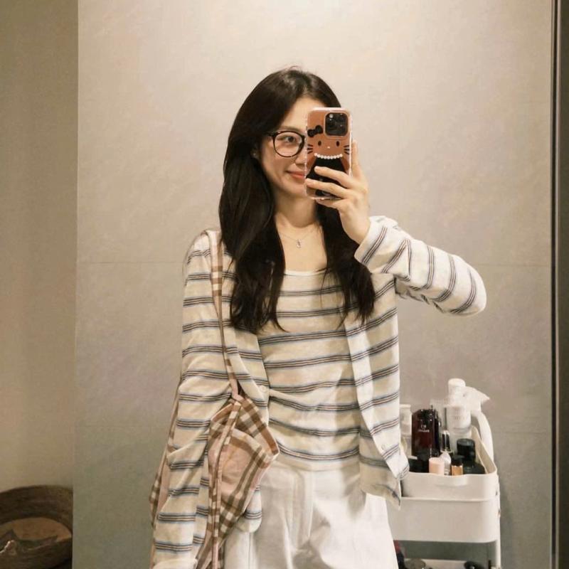 SUXING - Set Áo Khoác Cardigan Kèm Áo 2 Dây Mỏng Nhẹ Kẻ Ngang_M19