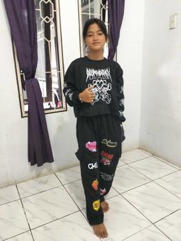 Product Review of ONE SET DESPONDENCY SWEATER CROP+ CARGO BLAST WANITA SET TERBARU Crop Top Lengan Tangan Panjang Motif Sablon Keren Stylish Modern Celana Setelan Cewek Bahan Flecee Linen Topi from 💔**N K**R 0