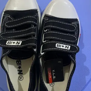 sepatu sekolah nb sepatu sekolah anak perempuan nb Fashion sepatu
