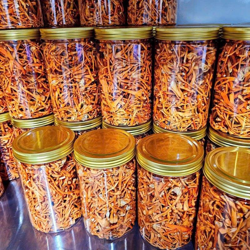  Giá sốc: MUA 100g nấm đông trùng hạ thảo sấy thăng hoa gãy đẹp tặng táo 