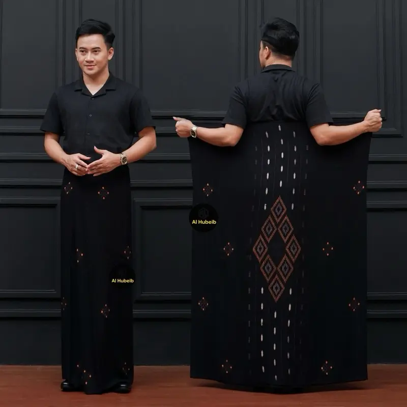 Al Hubeib Sarung Dewasa Rayon Gloyor Premium Pria Santri Hitam Motif Cakra Kualitas Terbaik batik muslim Ukuran 115x210