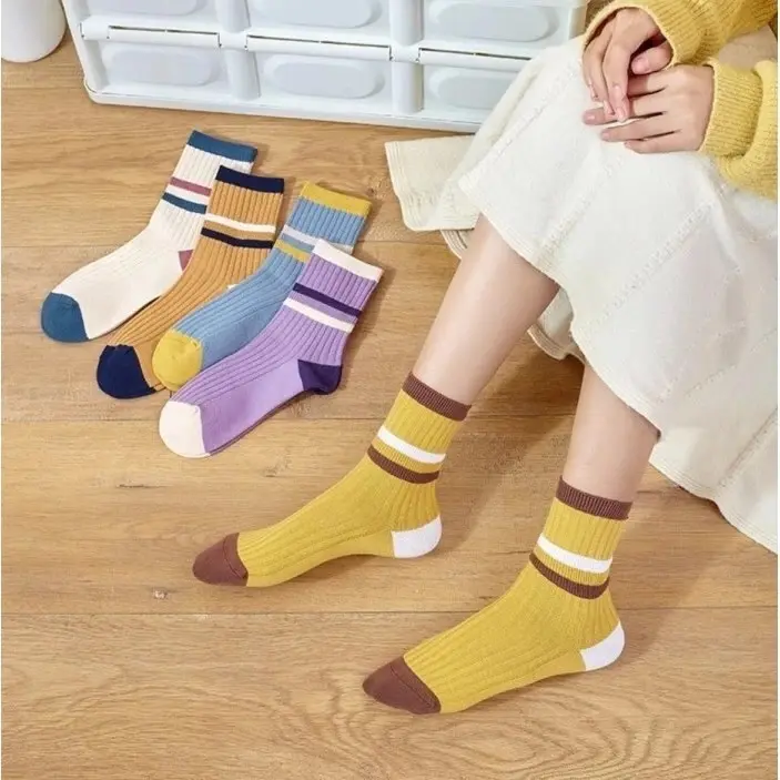 ￼Kaos Kaki Panjang Garis Wanita Dua Warna Tiga Warna Stripe Korea Japanese Style Bahan Tebal Import Premium Unisex Wanita Pria Bahan Cotton Katun 4