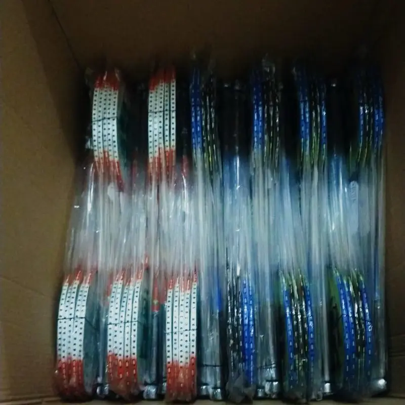 Raket badminton lining paket komplit ( 2 raket + 1 tas + 2 hand grip + 1 slop kok ) 1