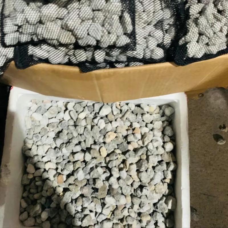 đá tạp tách lọc từ vật liệu lọc matrix khối lượng 1kg dùng để lọc nước bể cá cảnh