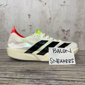 Sepatu sneakers running pria