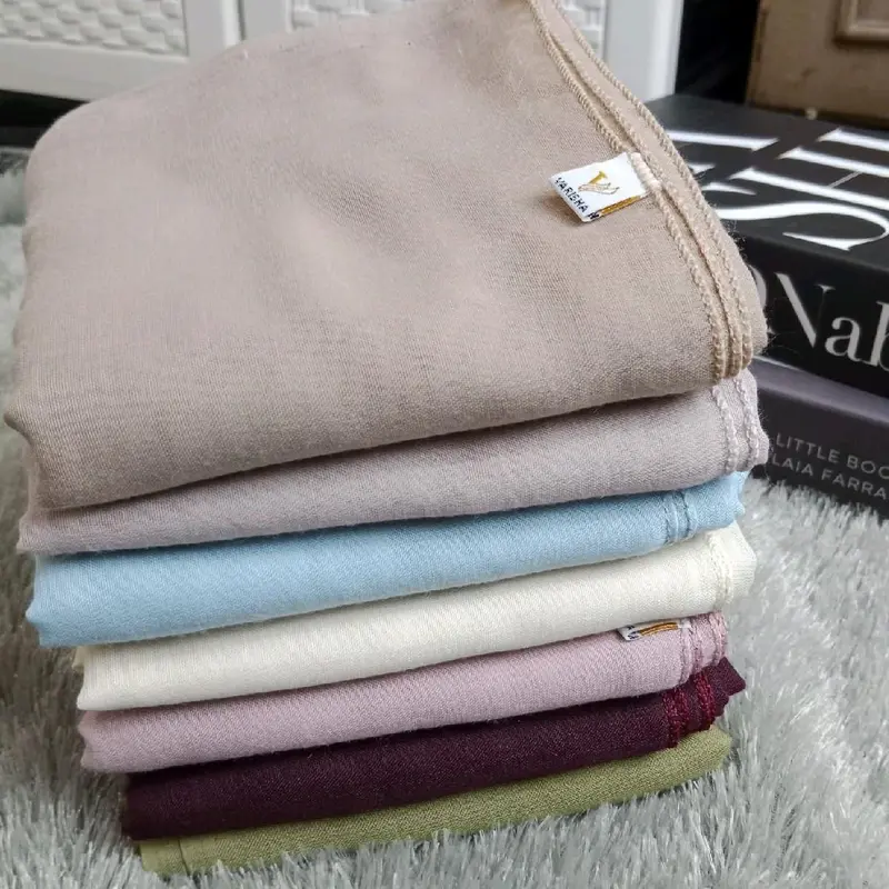 Hijab Segiempat Paris Premium Berkualitas Tinggi Katun Viskosa Lembut Nyaman Kerudung Wanita Muslim Dewasa Square Tebal Instan hijab pashmina segi empat - finishing jahit tepi 3