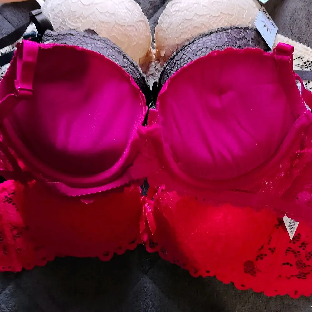 Petite Body Frame Thick Pads Push up Underwired Strapless Lace Bra Women's Wear Breathable Comfy